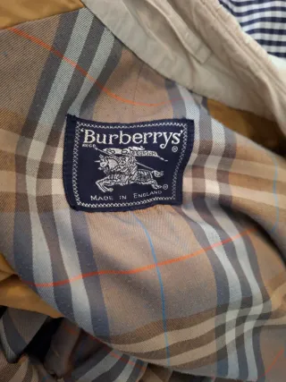 Gabardina Burberry Beige Clásica