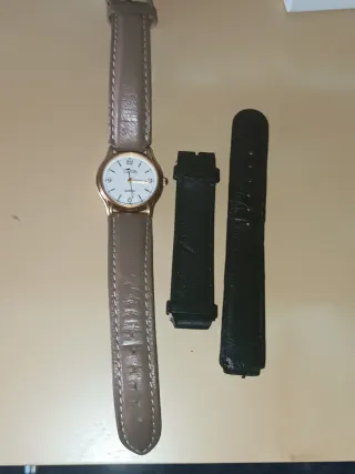 Reloj Lotus Mujer Beige y Dorado