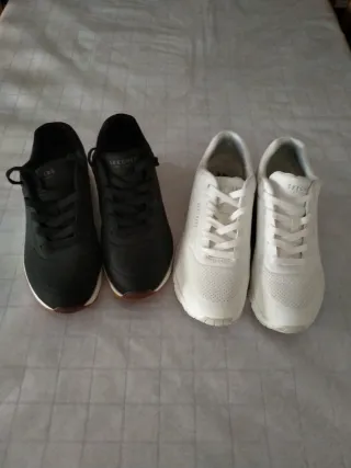 Zapatillas Skechers Negras y Blancas