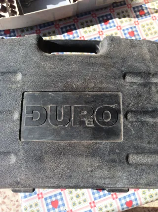 Dremel con accesorios