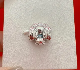 Charm Pandora Dama de Disney