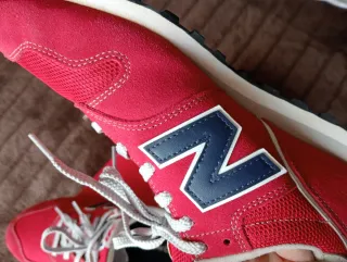 Zapatillas New Balance 373 Rojas y Azules