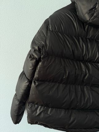 Cazadora Stüssy Negra con Capucha