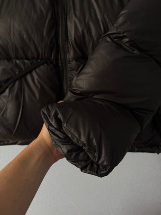 Cazadora Stüssy Negra con Capucha