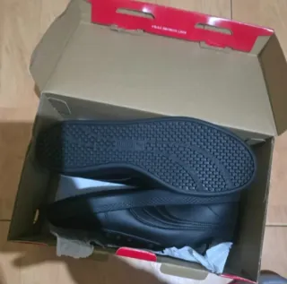 Zapatillas Puma Negras Nuevas en Caja