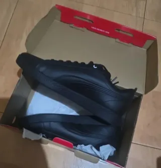 Zapatillas Puma Negras Nuevas en Caja