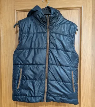 Chaleco reversible acolchado niño azul y marrón