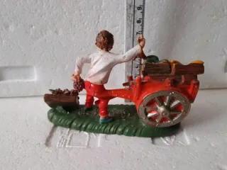 Pastori presepe diorama con carretto