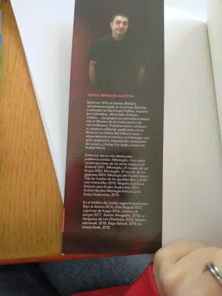 Bajo la sotana secretos ocultos e inconfesables