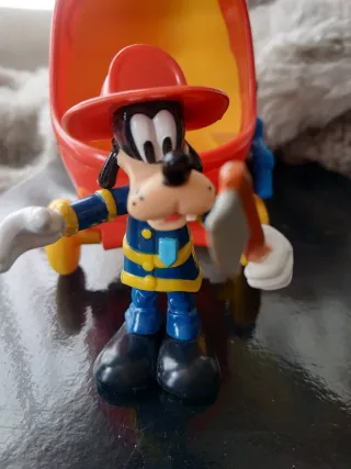 Goofy Bombero con su Helicóptero Disney
