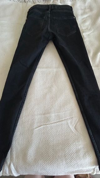 Jeans Mango Negro Talla 34 tiro medio