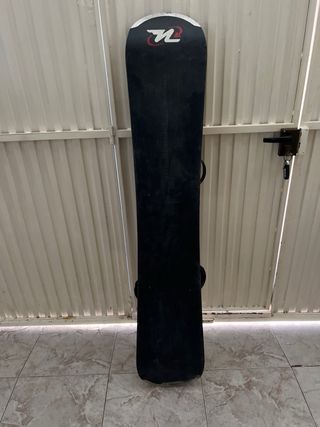 Tabla de Snow con fijaciones