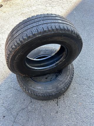 Pareja Neumáticos 215/75 R 16C