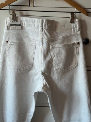 Pantalón vaquero blanco Zara Talla 40