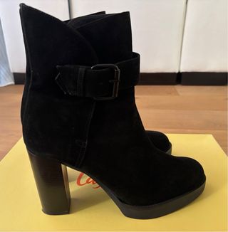 Botines de ante negro Castañer