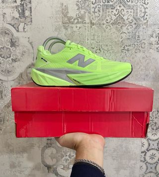 New Balance FuelCell Rebel v5 - Taglia 39