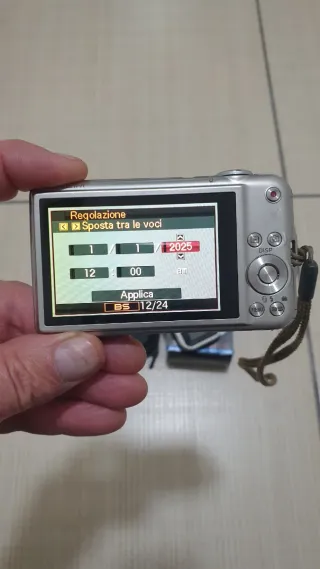 Casio Exilim EX-S12 Fotocamera Digitale 4GB