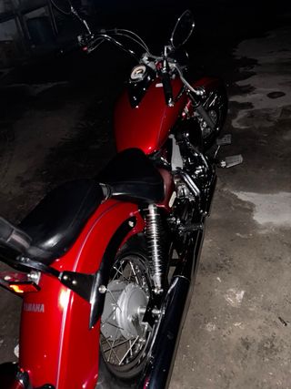 Moto Yamaha Roja