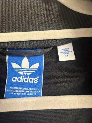 Chaqueta Adidas Chile 62 Negra/Plata Talla M