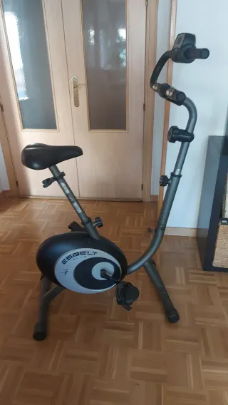 Bicicleta Estática Esbelt Plus