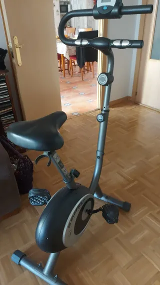 Bicicleta Estática Esbelt Plus