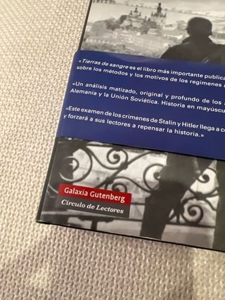 Tierras de sangre: Europa entre Hitler y Stalin...