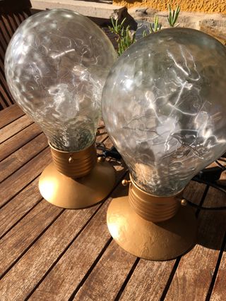 lámparas con forma de bombilla