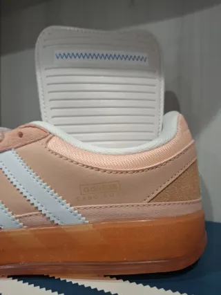 Zapatillas Adidas Retro Melocotón Suela Ámbar