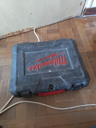 Taladro Milwaukee M18 Batería