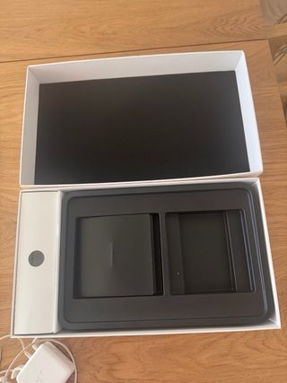 MacBook Air 11 con caja y cargador