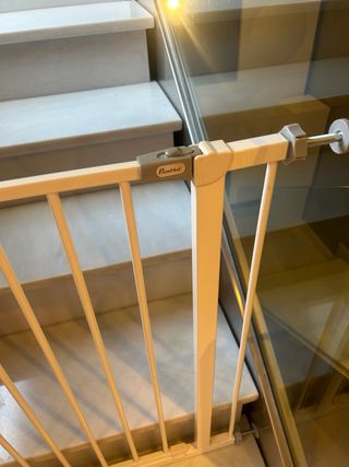 Barrera seguridad niños escaleras