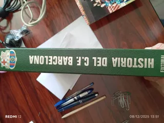 Pack: Historia del Barcelona, postal, foto y libro