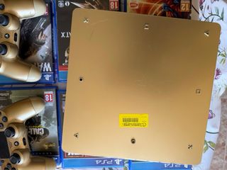 PS4 Slim Dorada 11.02