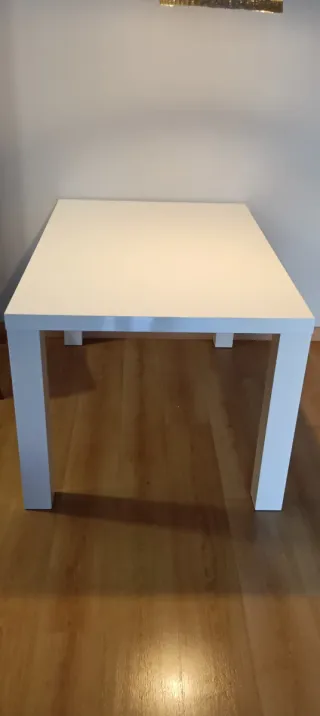 Mesa comedor lacada, brillo blanca.