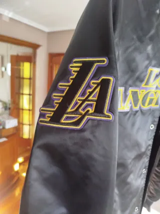 Chaqueta bomber Los Angeles Lakers negra edición l