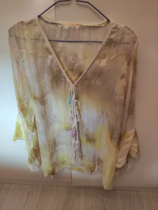 2 Blusas de fiesta beige y amarilla