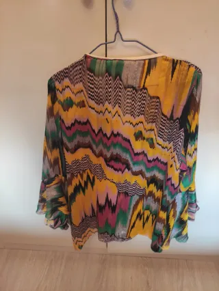 2 Blusas de fiesta beige y amarilla