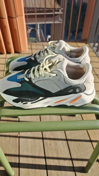 Adidas Yeezy Boost 700 OG Wave Runner