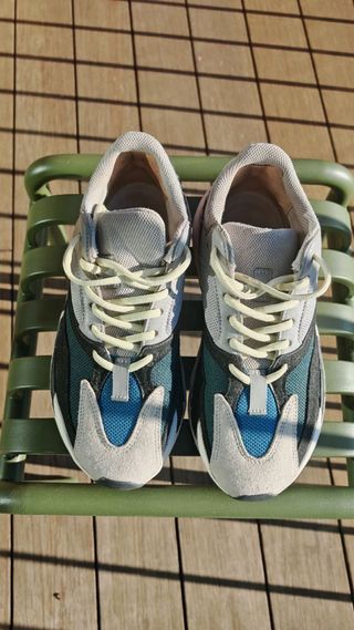 Adidas Yeezy Boost 700 OG Wave Runner