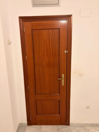 4 puertas de madera