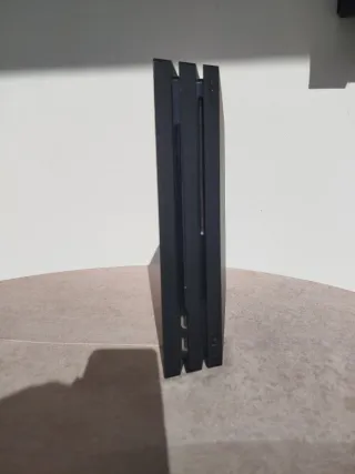 Consola PS4 Pro Nera + Giochi e Accessori