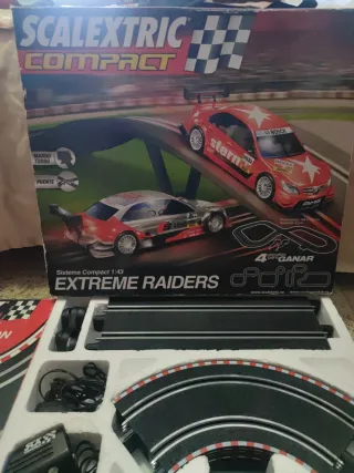 Scalextric Compact Extreme Raiders 1:43