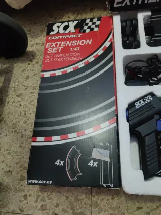 Scalextric Compact Extreme Raiders 1:43