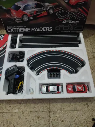 Scalextric Compact Extreme Raiders 1:43