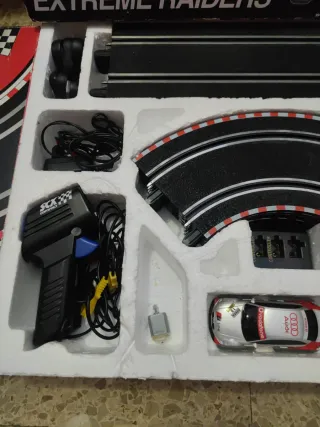 Scalextric Compact Extreme Raiders 1:43