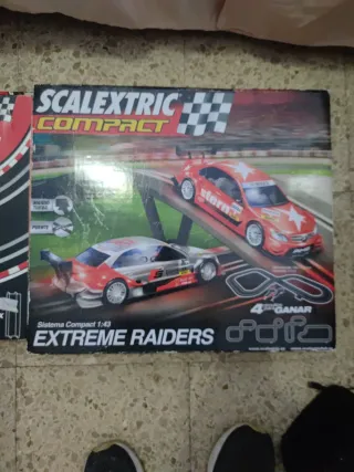 Scalextric Compact Extreme Raiders 1:43