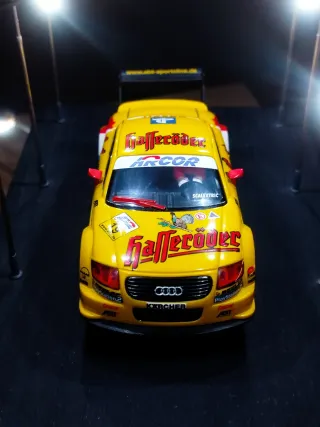 Coche Scalextric Audi TT Amarillo DTM