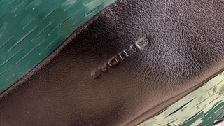 bolso piel original color verde oscuro brillo