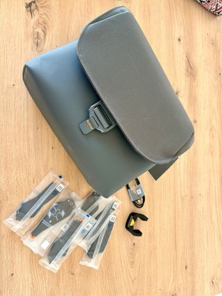 Dron DJI Air 3 con Mando RC2 Fly More Combo