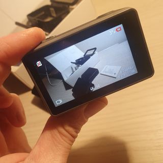 DJI Osmo Action + Estabilizador iSteadyPro